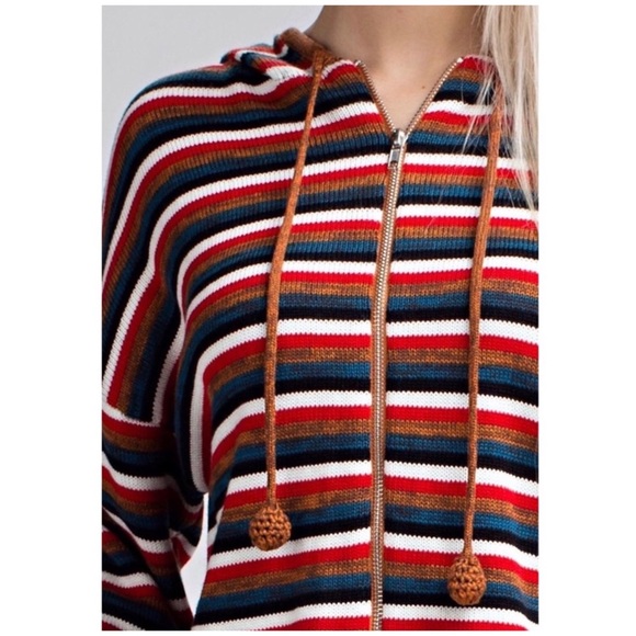 MULTICOLOR CROPPED BOUTIQUE TEDDY BEAR SOFT HOODIE - Picture 4 of 6